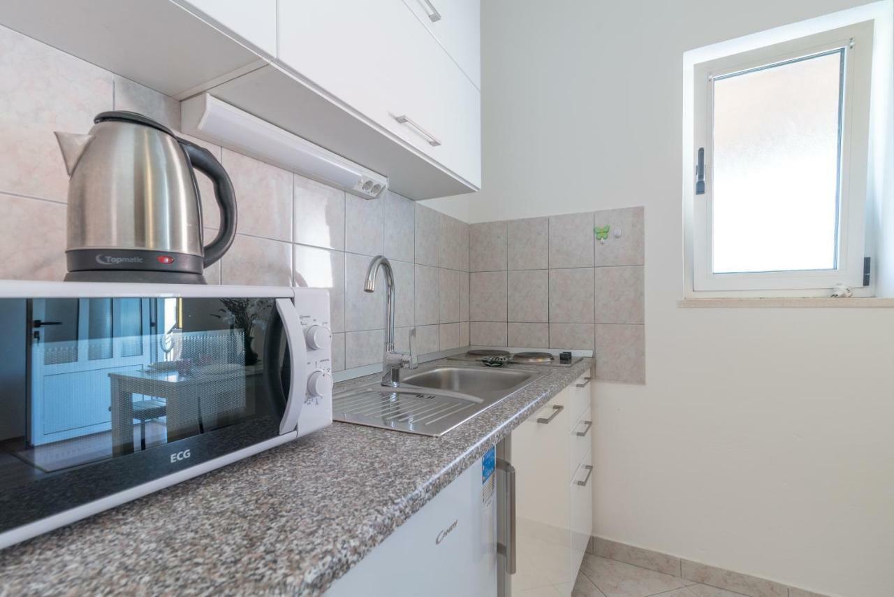 Studio Apartment Coce Trogir Exteriör bild