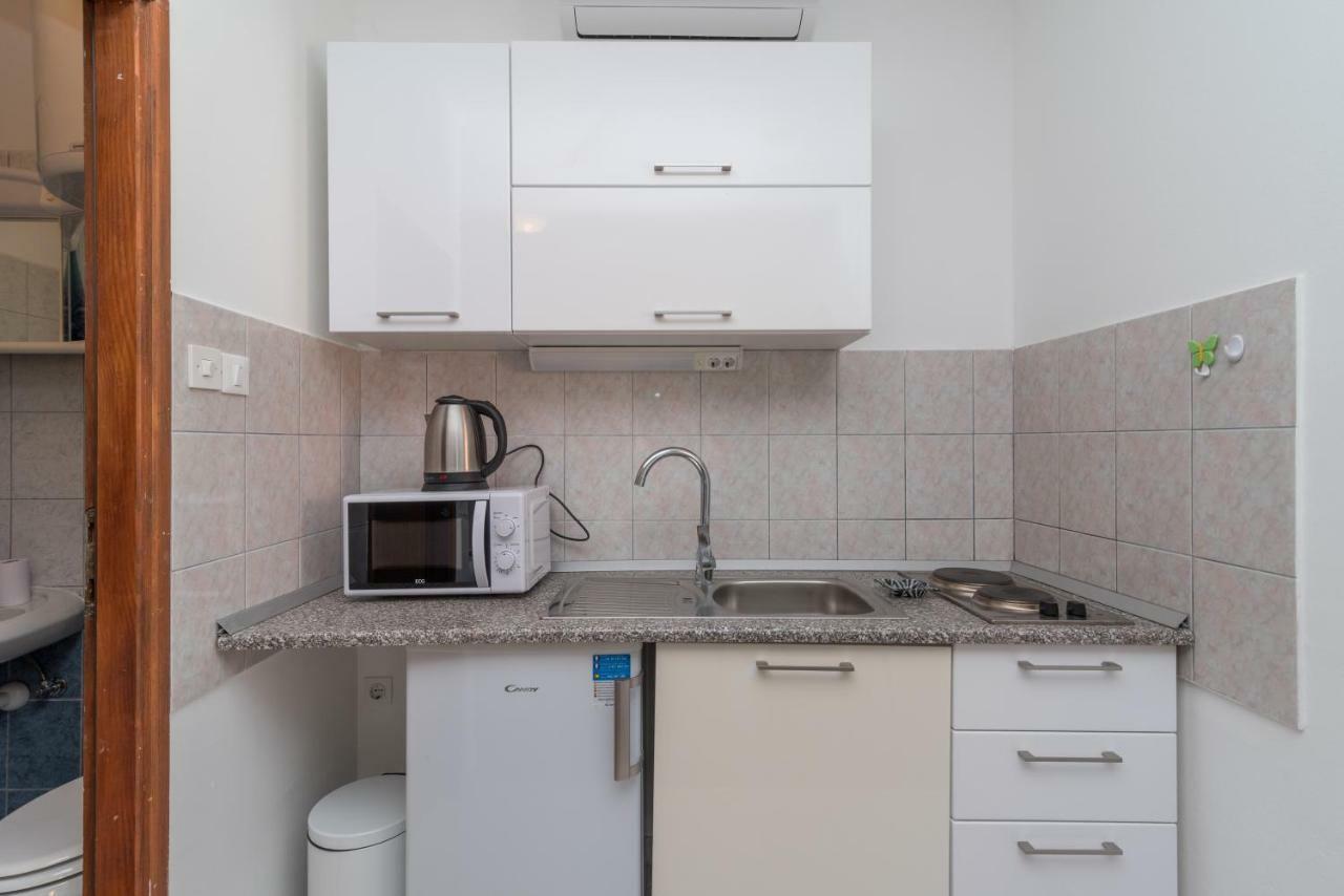 Studio Apartment Coce Trogir Exteriör bild