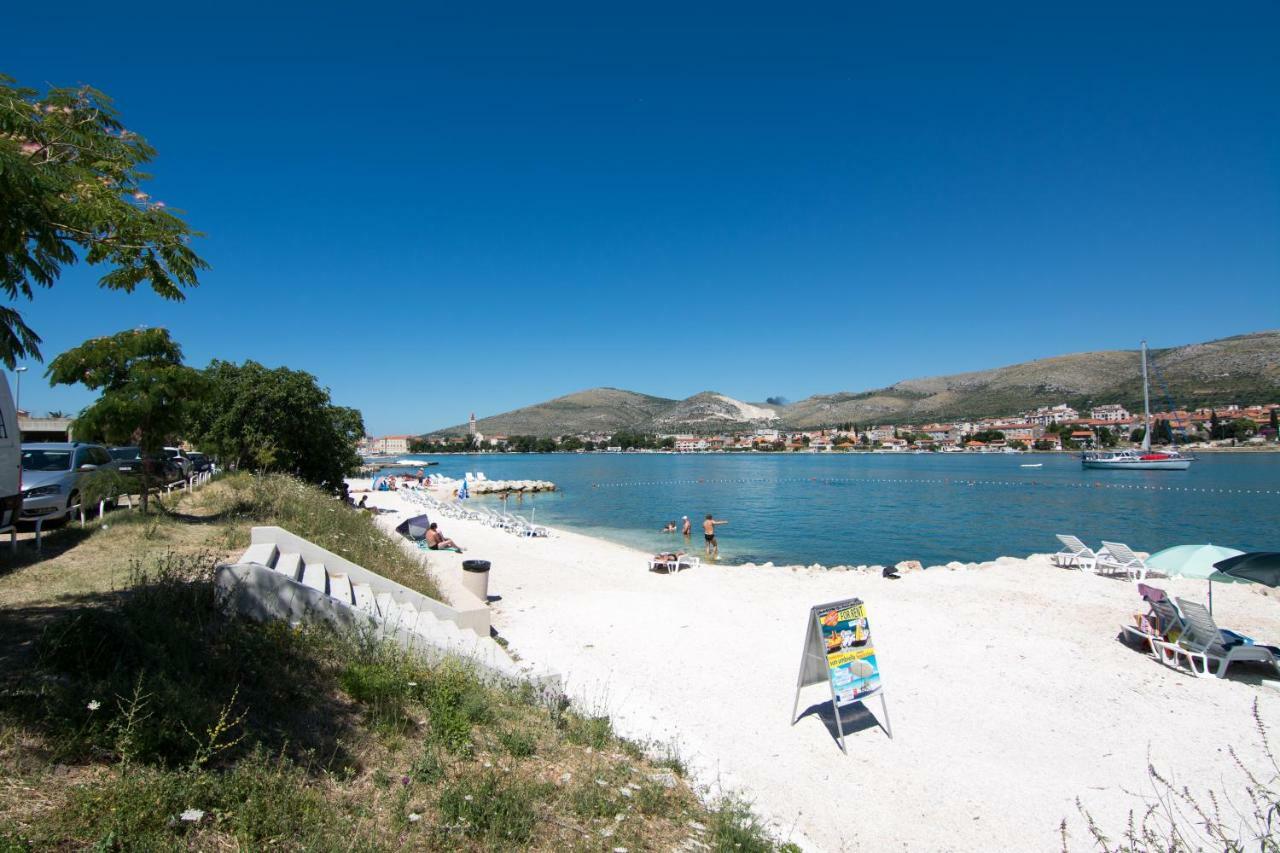 Studio Apartment Coce Trogir Exteriör bild